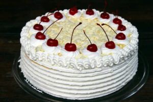 white-forest-cake-making